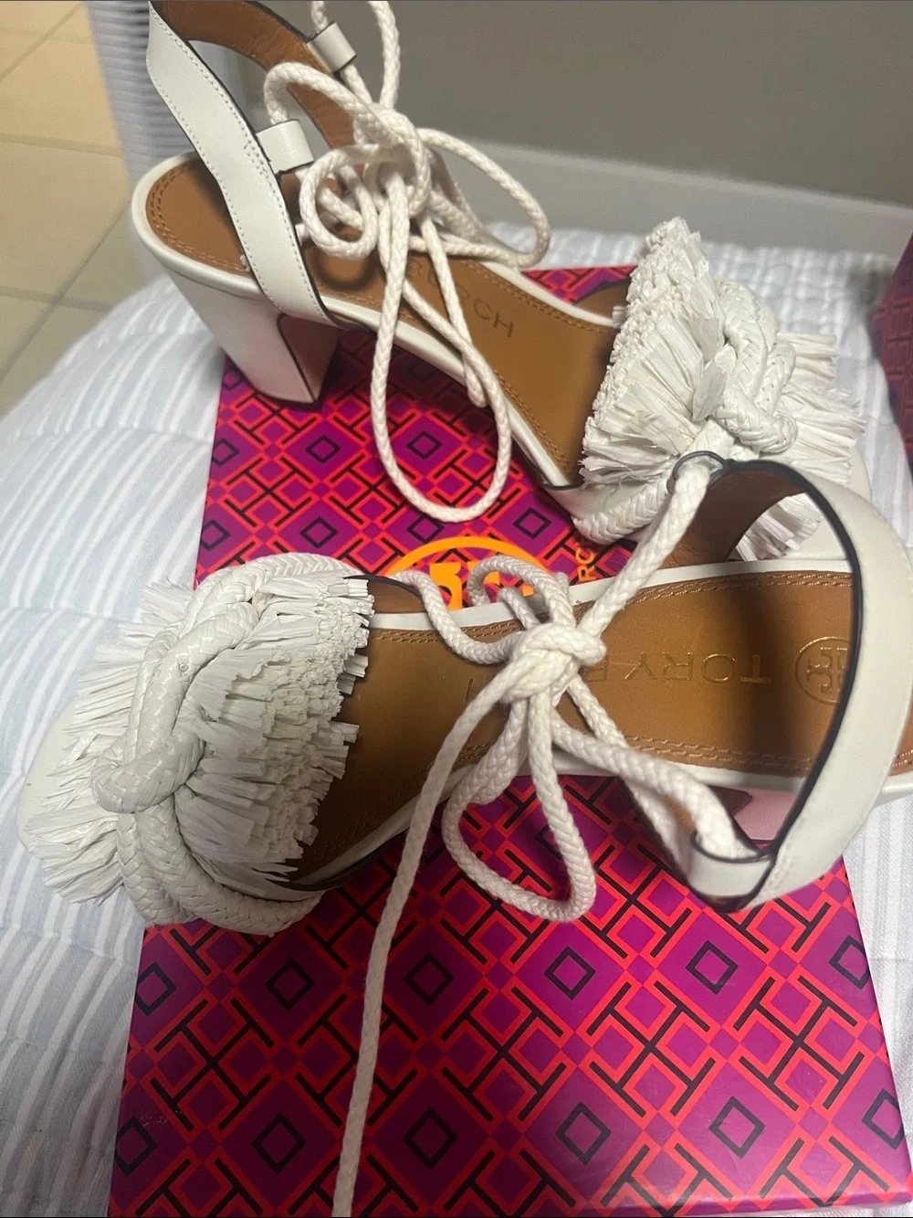Tory Burch White Braided Rope Fringe Sandals - Women size 6.5. Dust bag included